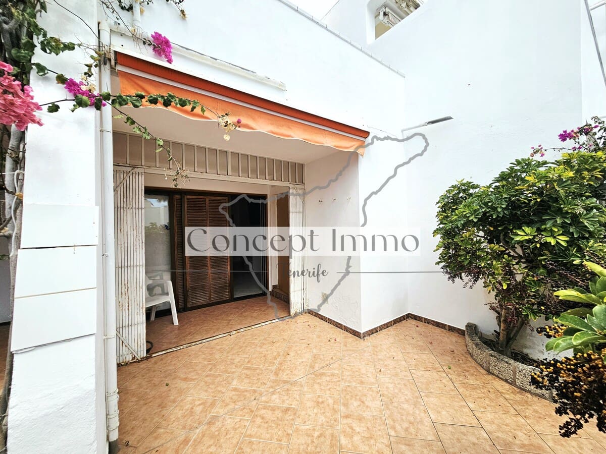 2 makuuhuone Asunto myytävänä paikassa Costa Adeje mukana uima-altaan - 549 000 € (Ref: 9638082)