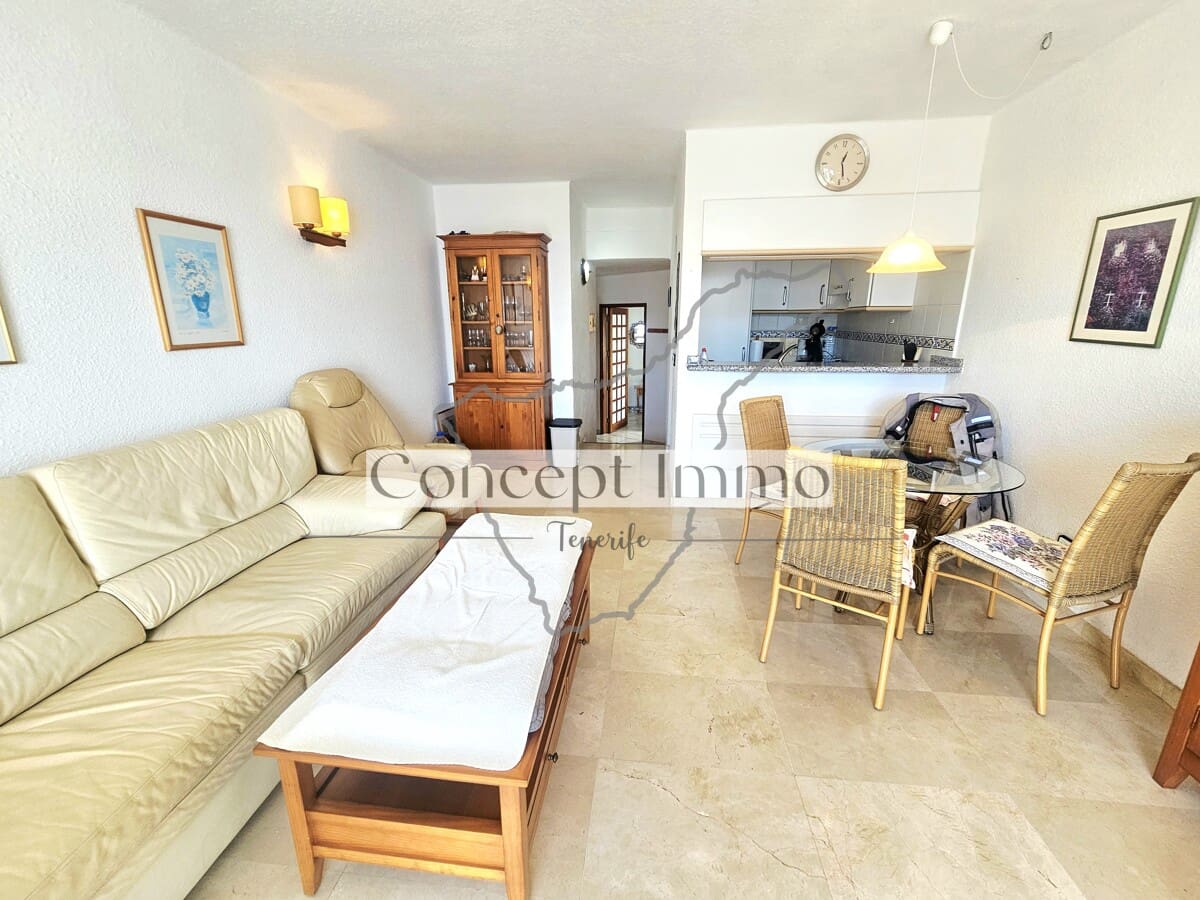 2 makuuhuone Asunto myytävänä paikassa Costa Adeje mukana uima-altaan - 549 000 € (Ref: 9638082)