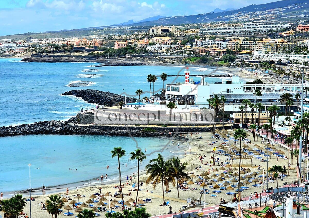 2 makuuhuone Asunto myytävänä paikassa Costa Adeje mukana uima-altaan - 549 000 € (Ref: 9638082)