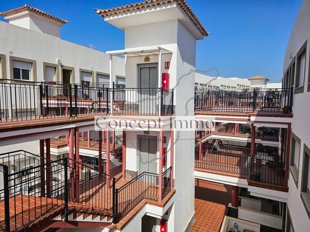 1 sovrum Lägenhet till salu i Guargacho med garage - 225 000 € (Ref: 9638083)