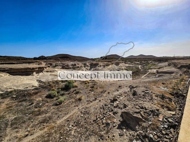 1 sovrum Lägenhet till salu i Guargacho med garage - 225 000 € (Ref: 9638083)