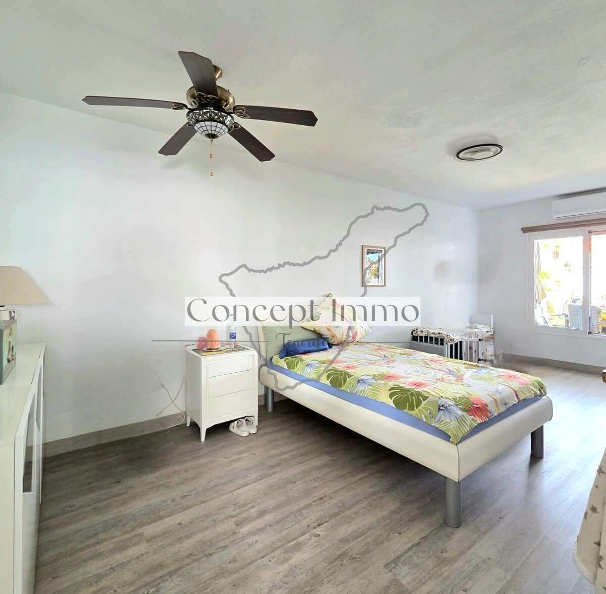 3 makuuhuone Omakotitalo myytävänä paikassa Palm-Mar mukana 
autotalli - 580 000 € (Ref: 9643393)