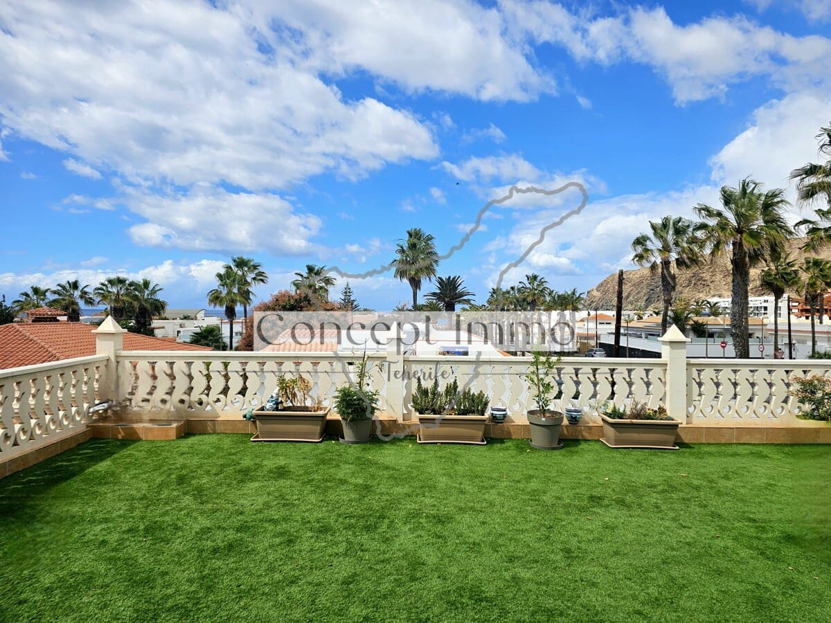 3 makuuhuone Omakotitalo myytävänä paikassa Palm-Mar mukana 
autotalli - 580 000 € (Ref: 9643393)