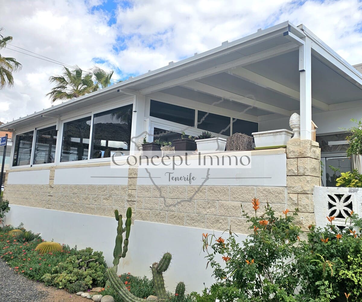 3 makuuhuone Omakotitalo myytävänä paikassa Palm-Mar mukana 
autotalli - 580 000 € (Ref: 9643393)