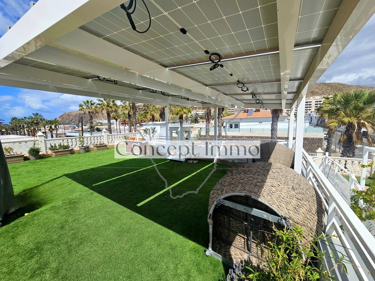 3 makuuhuone Omakotitalo myytävänä paikassa Palm-Mar mukana 
autotalli - 580 000 € (Ref: 9643393)