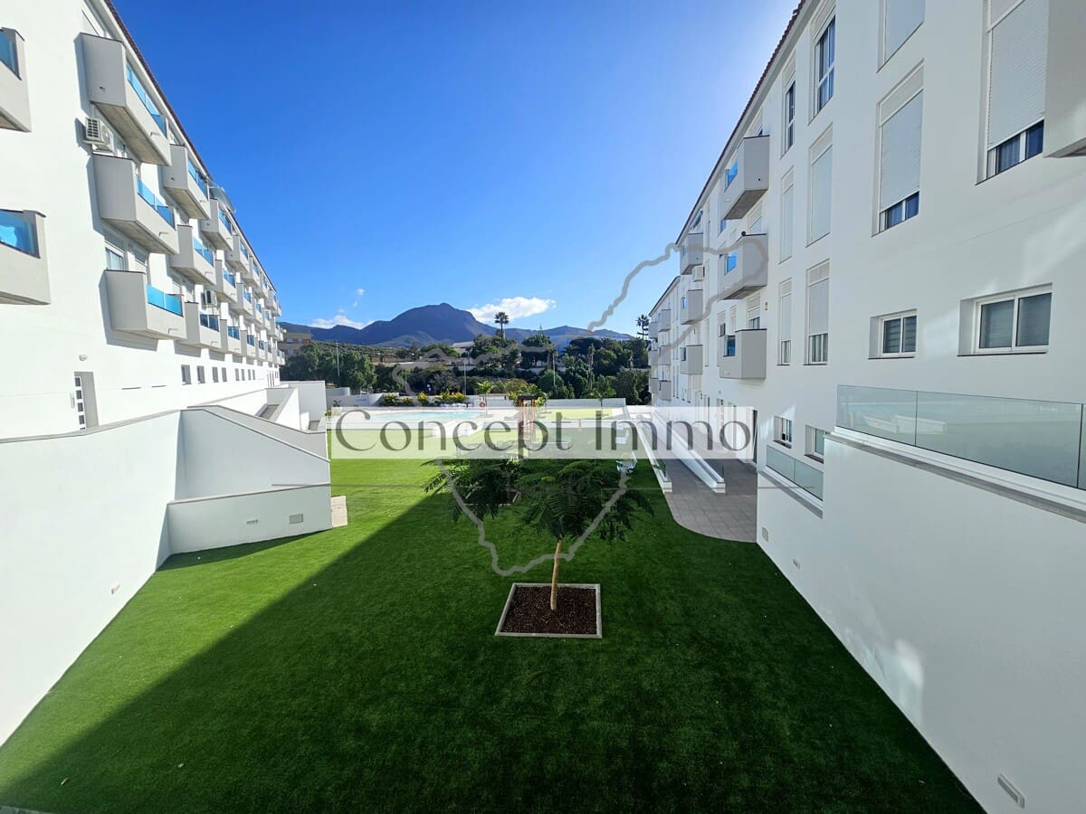 2 bedroom Flat for sale in Cabo Blanco with pool garage - € 265,000 (Ref: 9654263)