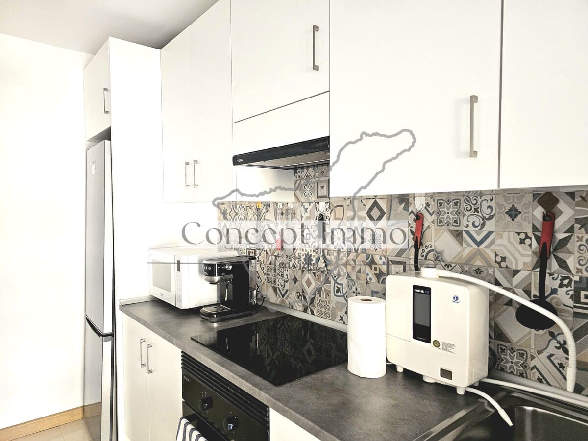 2 bedroom Flat for sale in Cabo Blanco with pool garage - € 265,000 (Ref: 9654263)