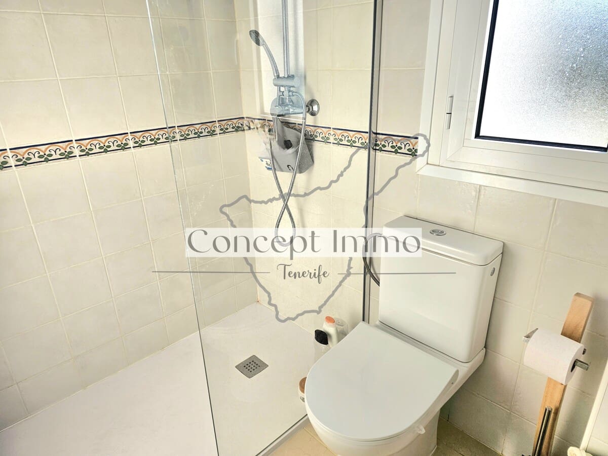 2 bedroom Flat for sale in Cabo Blanco with pool garage - € 265,000 (Ref: 9654263)