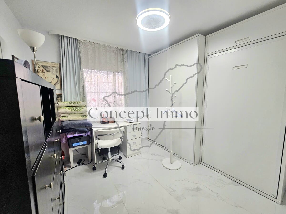 2 Zimmer Wohnung zu verkaufen in Los Cristianos mit Pool - 490.000 € (Ref: 9654433)