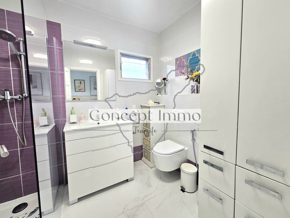 2 Zimmer Wohnung zu verkaufen in Los Cristianos mit Pool - 490.000 € (Ref: 9654433)