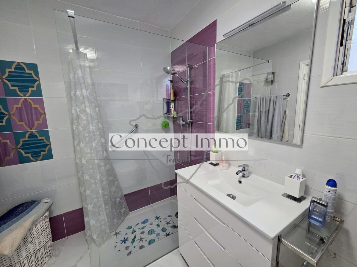 2 Zimmer Wohnung zu verkaufen in Los Cristianos mit Pool - 490.000 € (Ref: 9654433)