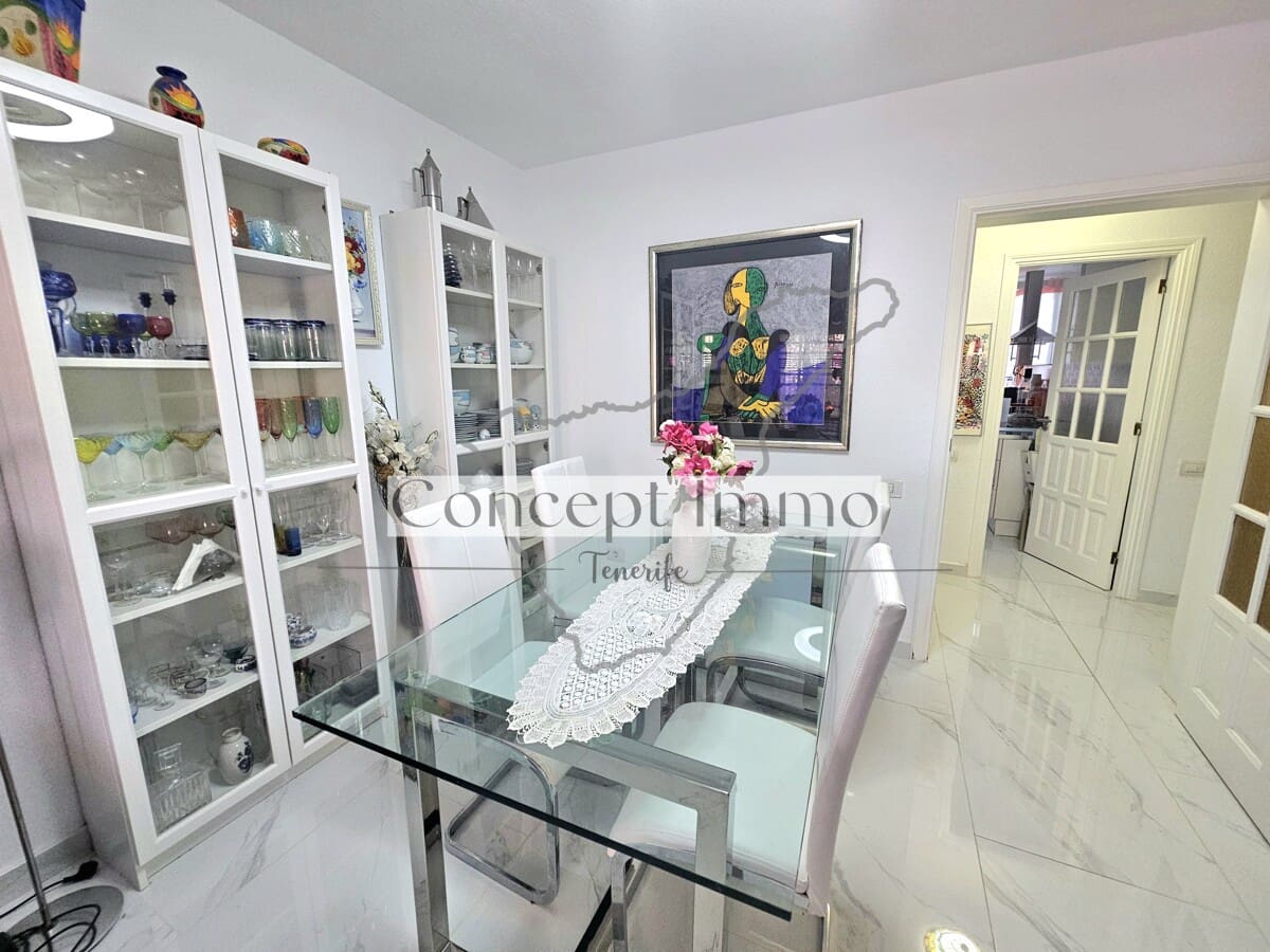 2 Zimmer Wohnung zu verkaufen in Los Cristianos mit Pool - 490.000 € (Ref: 9654433)