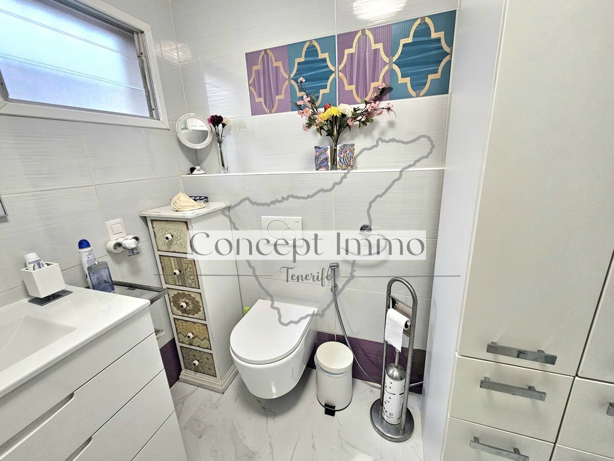 2 Zimmer Wohnung zu verkaufen in Los Cristianos mit Pool - 490.000 € (Ref: 9654433)