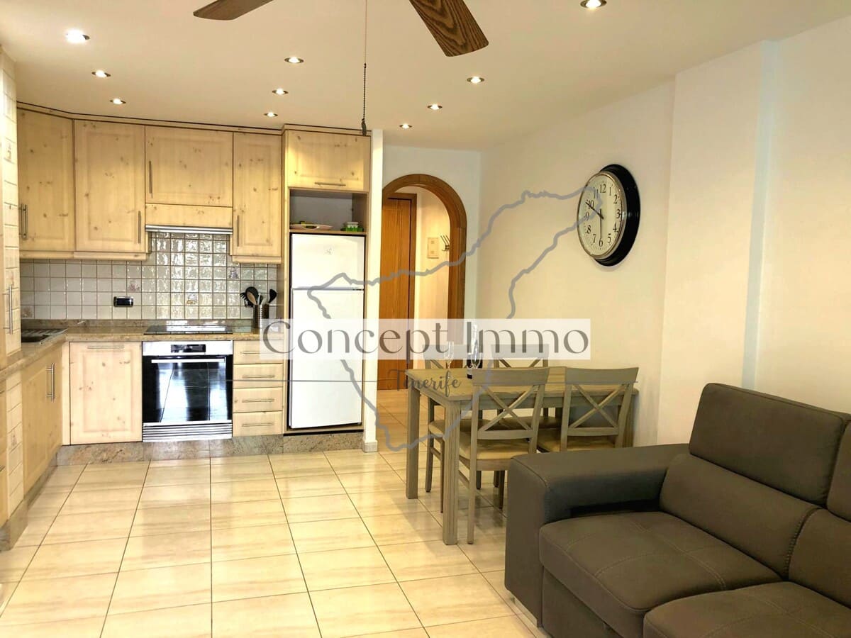 1 soverom Leilighet til salgs i Costa del Silencio med svømmebasseng - € 330 000 (Ref: 9665722)