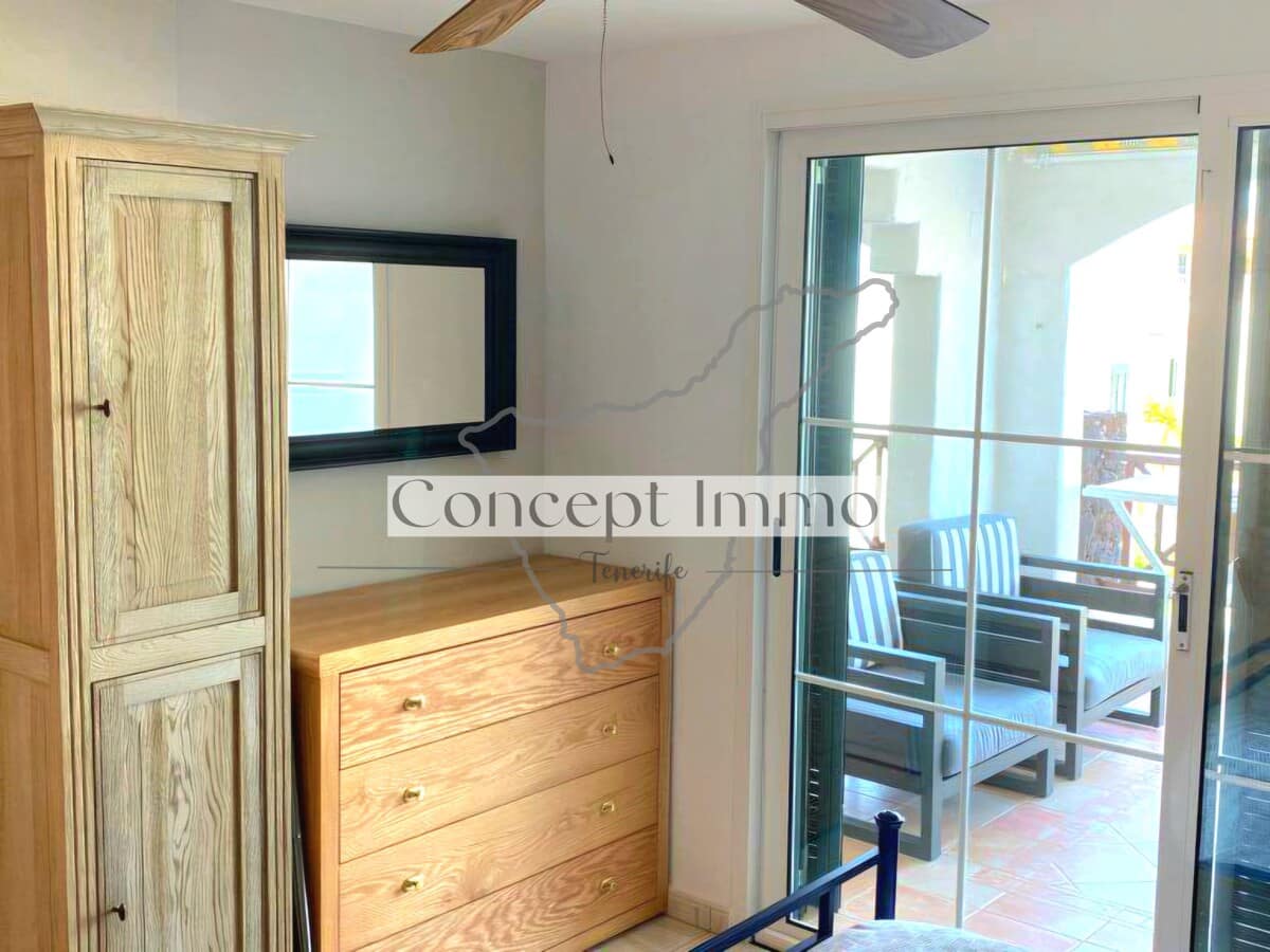 1 soverom Leilighet til salgs i Costa del Silencio med svømmebasseng - € 330 000 (Ref: 9665722)