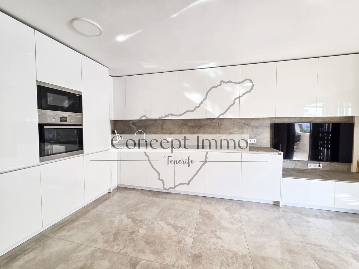 1 quarto Apartamento para venda em Costa del Silencio com piscina - 219 000 € (Ref: 9691508)