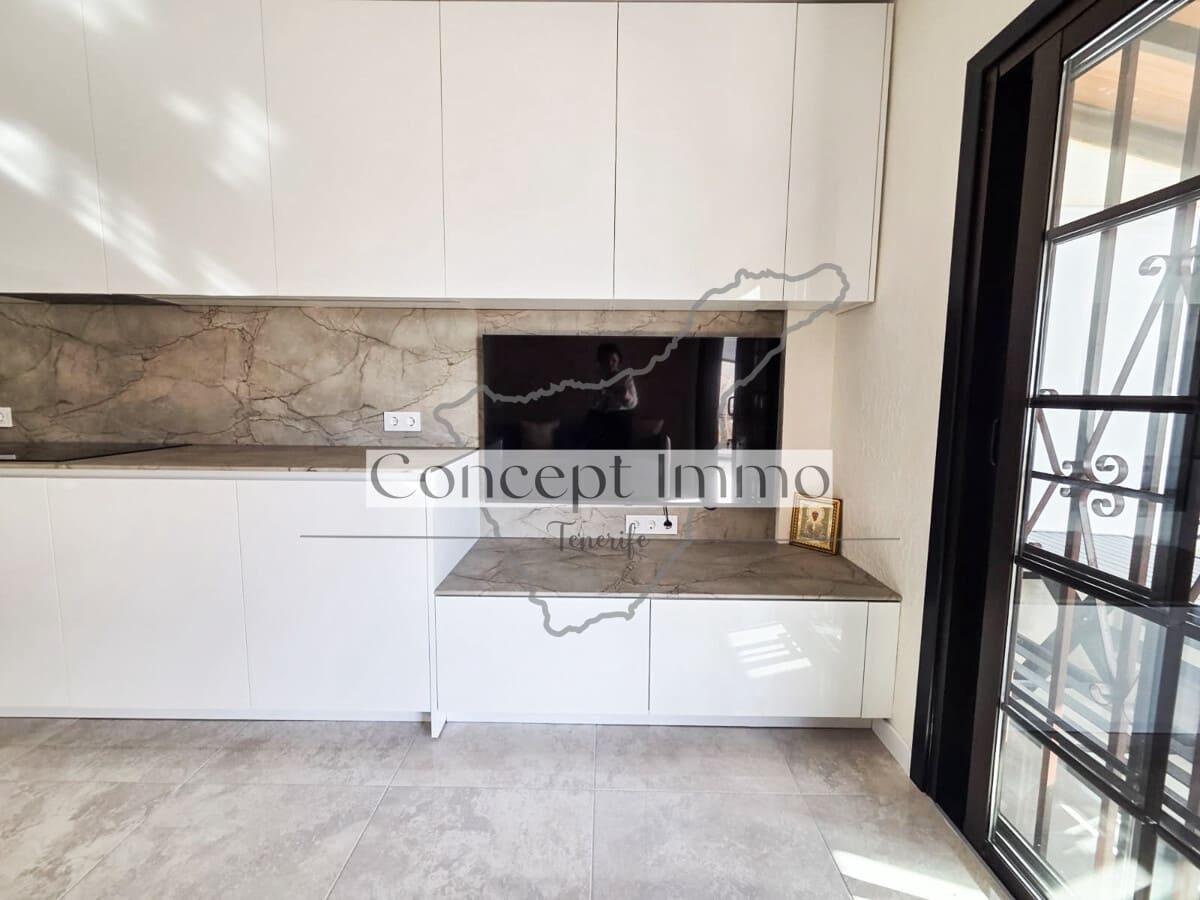 1 quarto Apartamento para venda em Costa del Silencio com piscina - 219 000 € (Ref: 9691508)