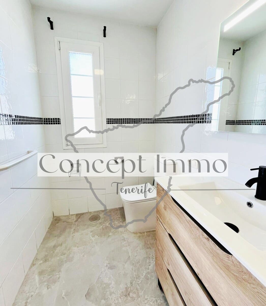 3 chambre Penthouse à vendre à Costa Adeje avec piscine - 780 000 € (Ref: 9747304)