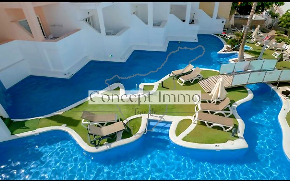 3 chambre Penthouse à vendre à Costa Adeje avec piscine - 780 000 € (Ref: 9747304)