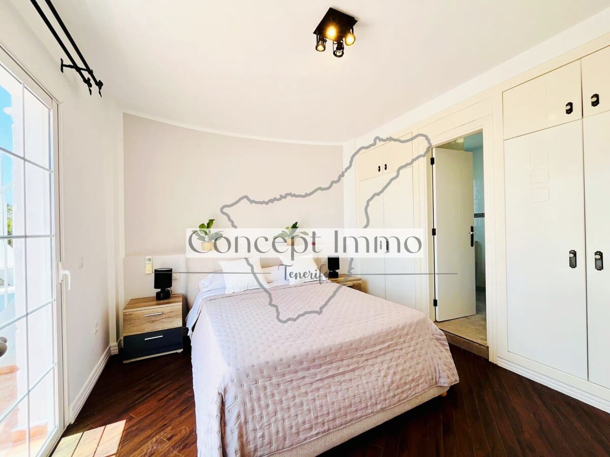 3 chambre Penthouse à vendre à Costa Adeje avec piscine - 780 000 € (Ref: 9747304)