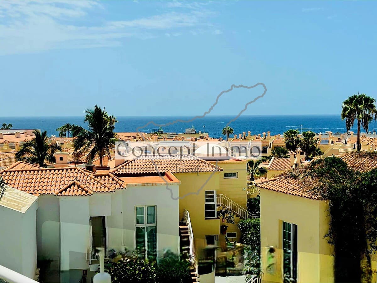 3 chambre Penthouse à vendre à Costa Adeje avec piscine - 780 000 € (Ref: 9747304)