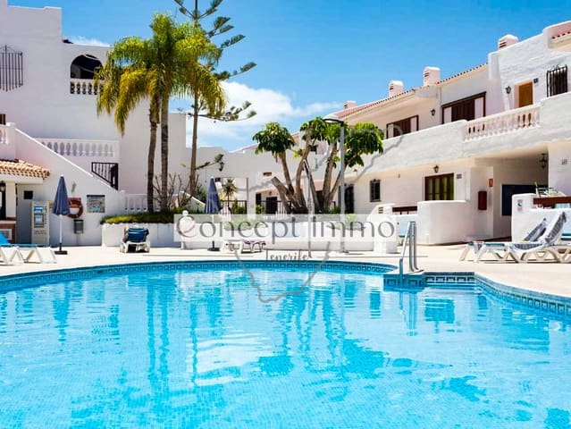 Ático de 2 habitaciones en Los Cristianos, Arona en venta con piscina garaje - 435.000 € (Ref: 9751506)