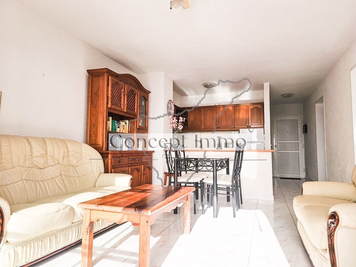 Ático de 2 habitaciones en Los Cristianos en venta con piscina garaje - 435.000 € (Ref: 9751506)