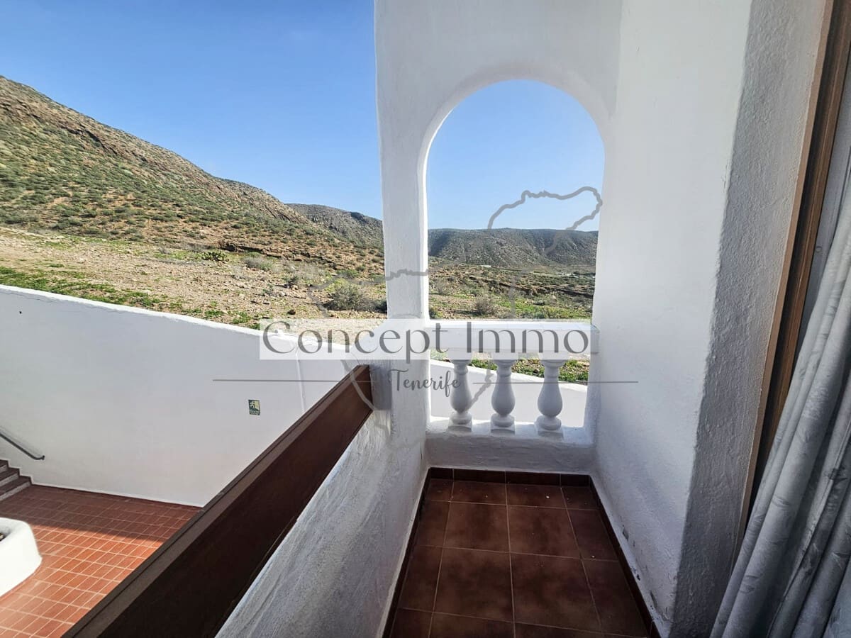 Ático de 2 habitaciones en Los Cristianos en venta con piscina garaje - 435.000 € (Ref: 9751506)