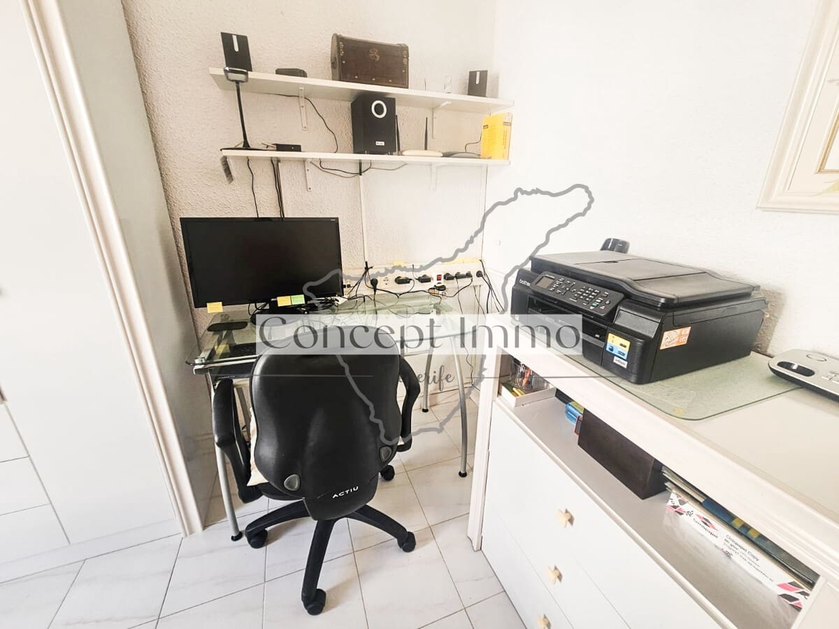 Ático de 2 habitaciones en Los Cristianos en venta con piscina garaje - 435.000 € (Ref: 9751506)