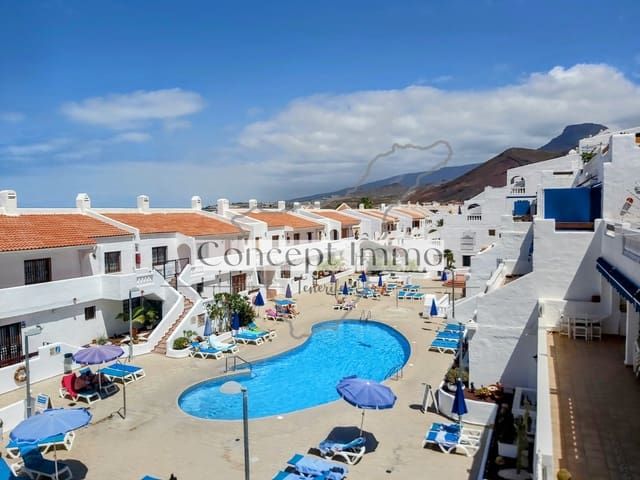 Ático de 2 habitaciones en Los Cristianos, Arona en venta con piscina garaje - 435.000 € (Ref: 9751506)