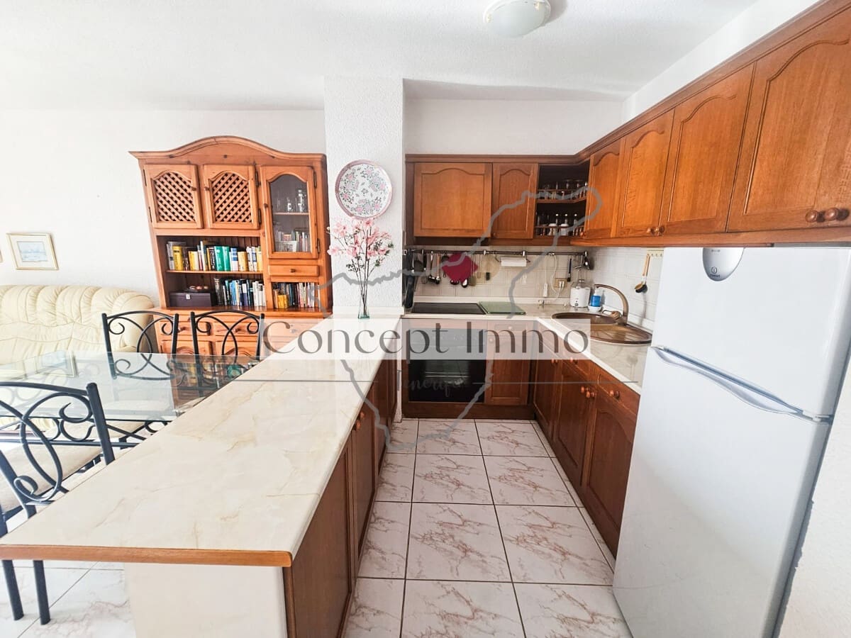 Ático de 2 habitaciones en Los Cristianos en venta con piscina garaje - 435.000 € (Ref: 9751506)
