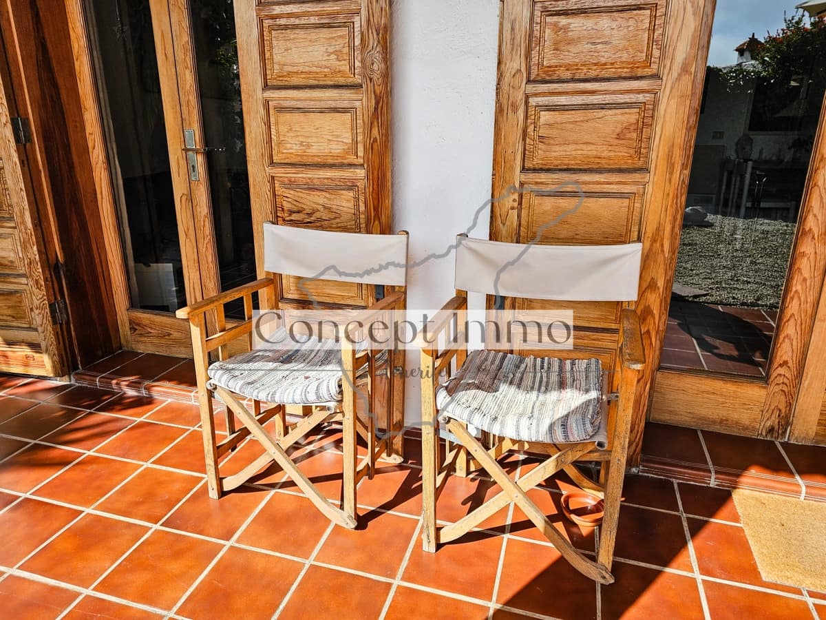 3 sovrum Finca/Hus på landet till salu i Chirche med garage - 595 000 € (Ref: 9761456)