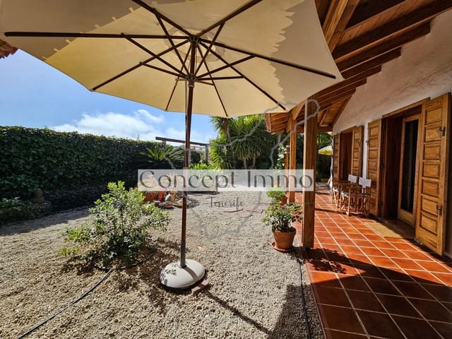 3 sovrum Finca/Hus på landet till salu i Chirche, Guía de Isora med garage - 595 000 € (Ref: 9761456)