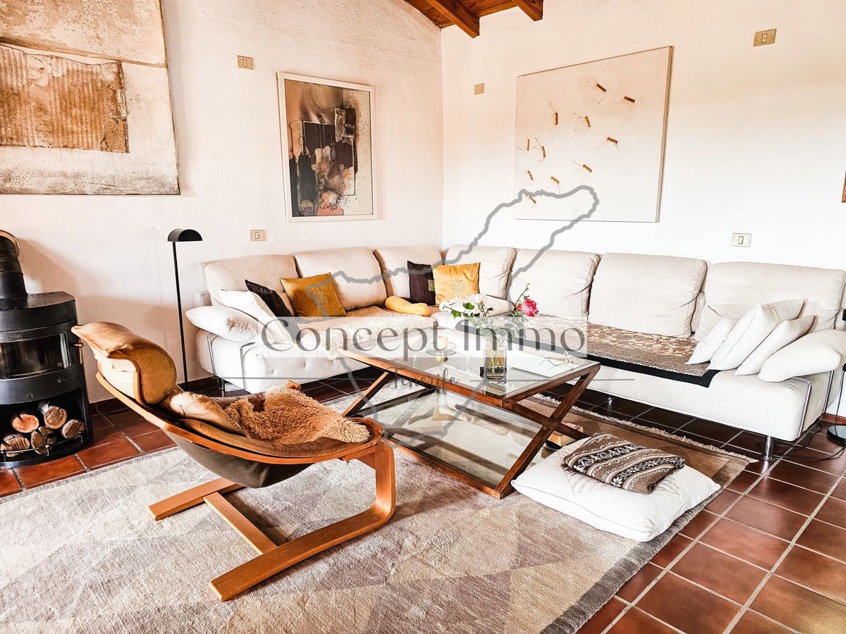 3 sovrum Finca/Hus på landet till salu i Chirche med garage - 595 000 € (Ref: 9761456)