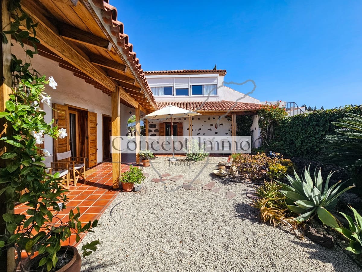 3 sovrum Finca/Hus på landet till salu i Chirche med garage - 595 000 € (Ref: 9761456)