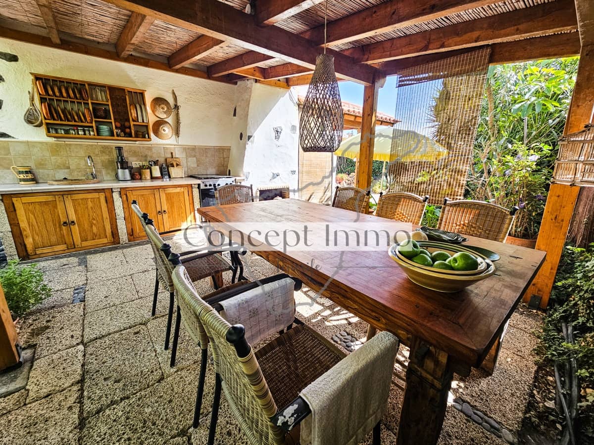 3 sovrum Finca/Hus på landet till salu i Chirche med garage - 595 000 € (Ref: 9761456)