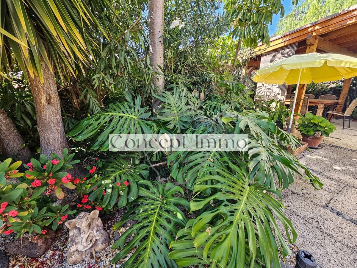 3 sovrum Finca/Hus på landet till salu i Chirche med garage - 595 000 € (Ref: 9761456)