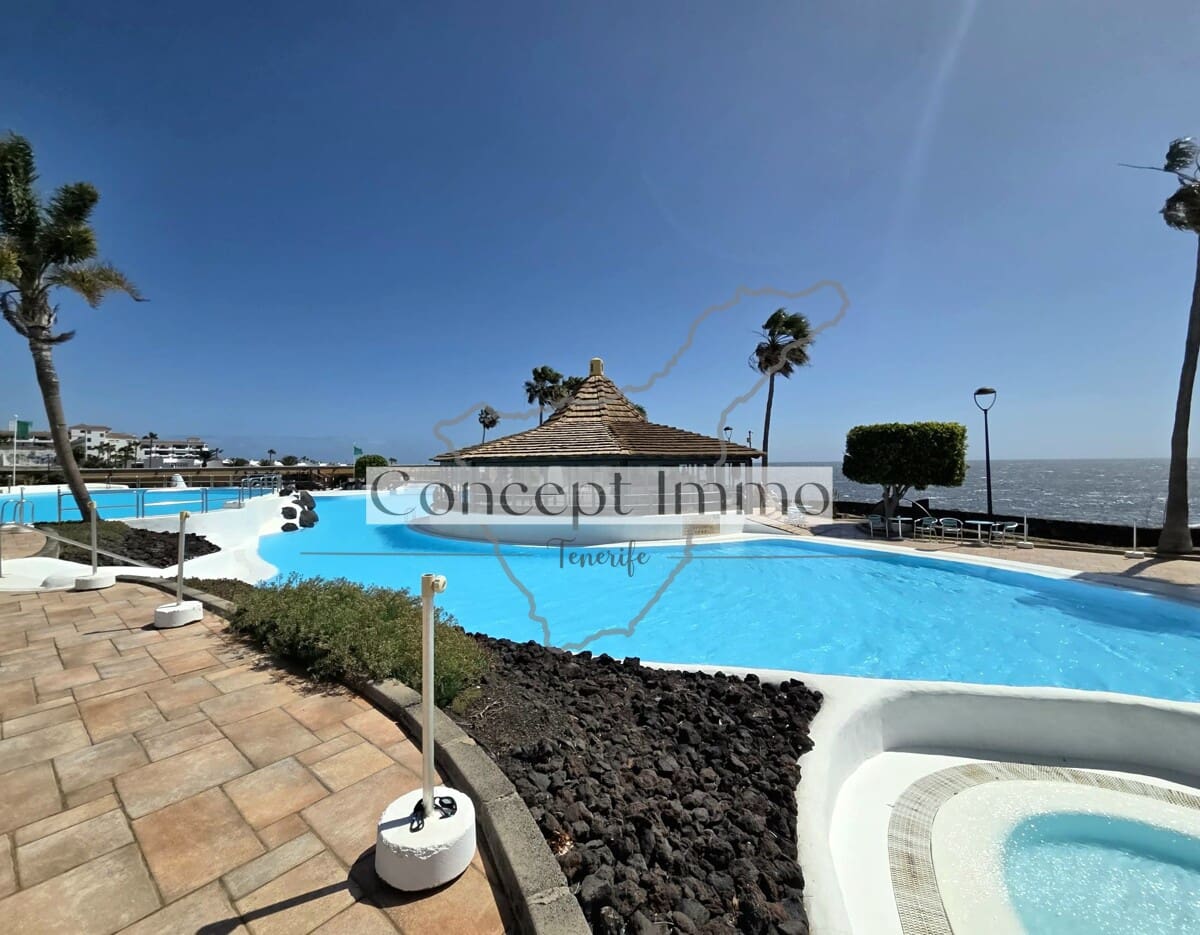 1 bedroom Flat for sale in Costa del Silencio with pool - € 295,000 (Ref: 9830237)