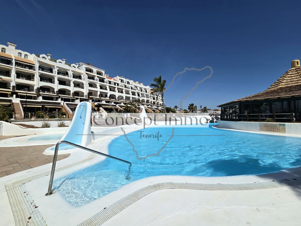 1 bedroom Flat for sale in Costa del Silencio with pool - € 295,000 (Ref: 9830237)