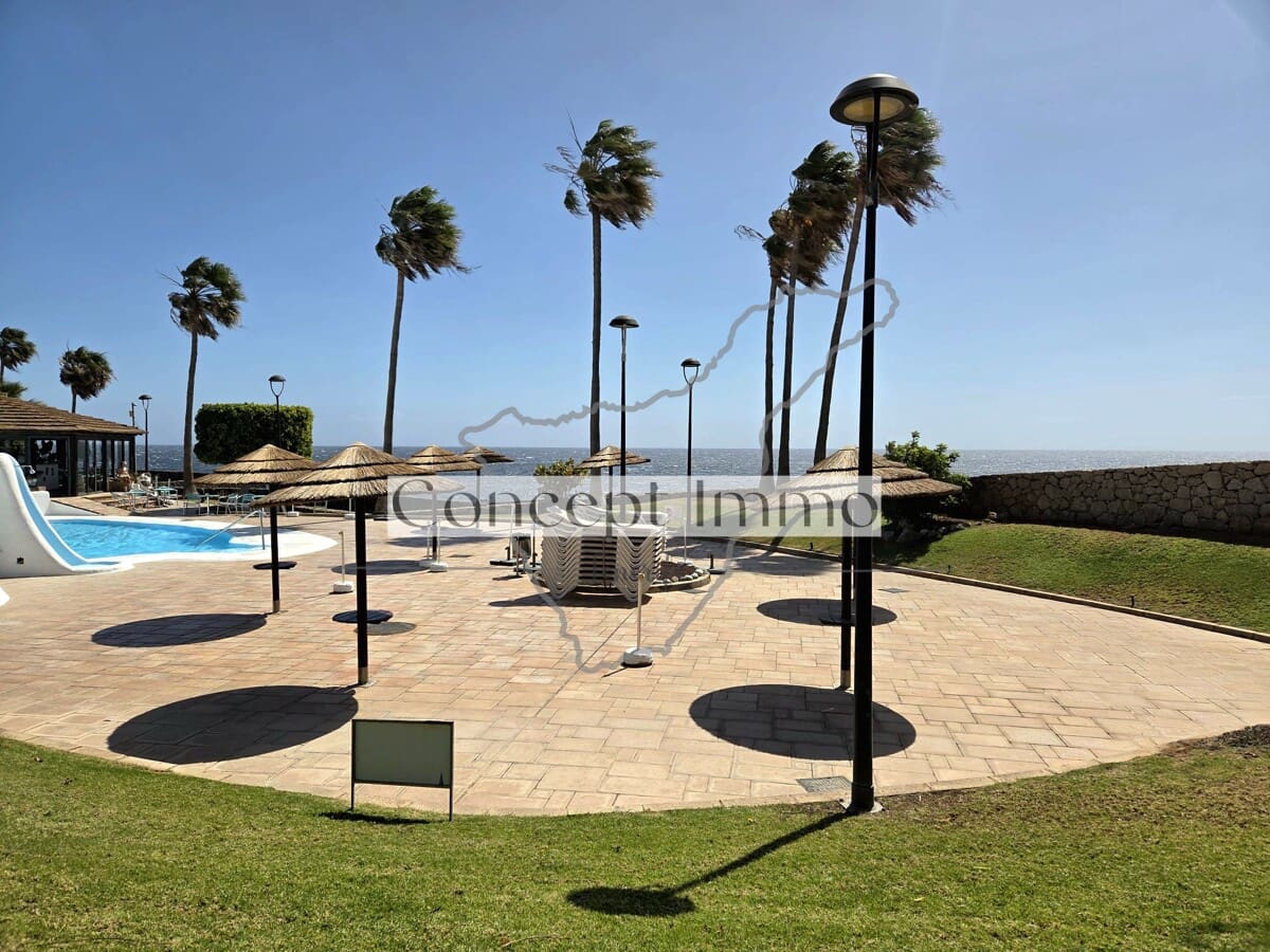 1 bedroom Flat for sale in Costa del Silencio with pool - € 295,000 (Ref: 9830237)