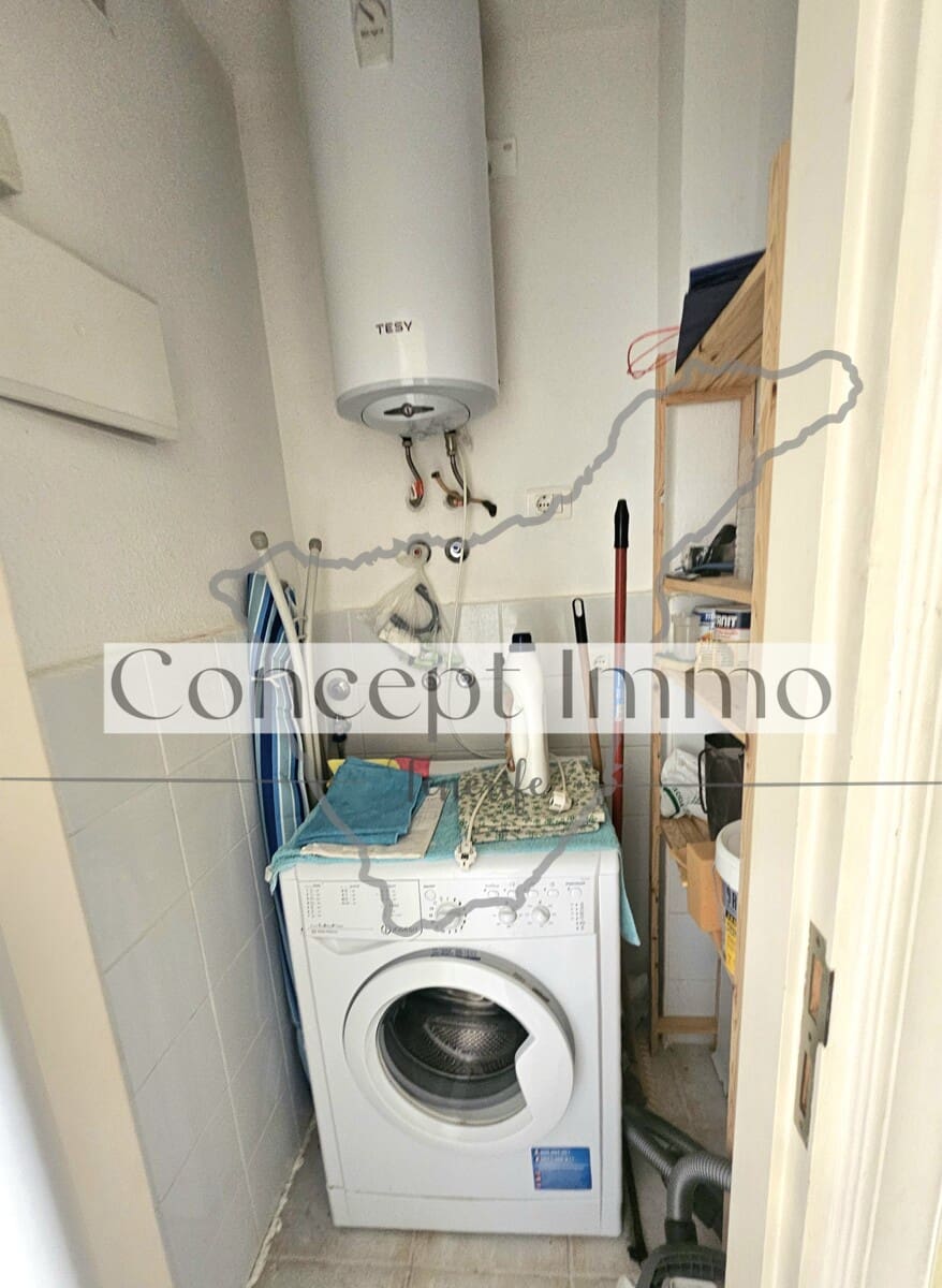 1 bedroom Flat for sale in Los Cristianos with pool - € 268,000 (Ref: 9833052)