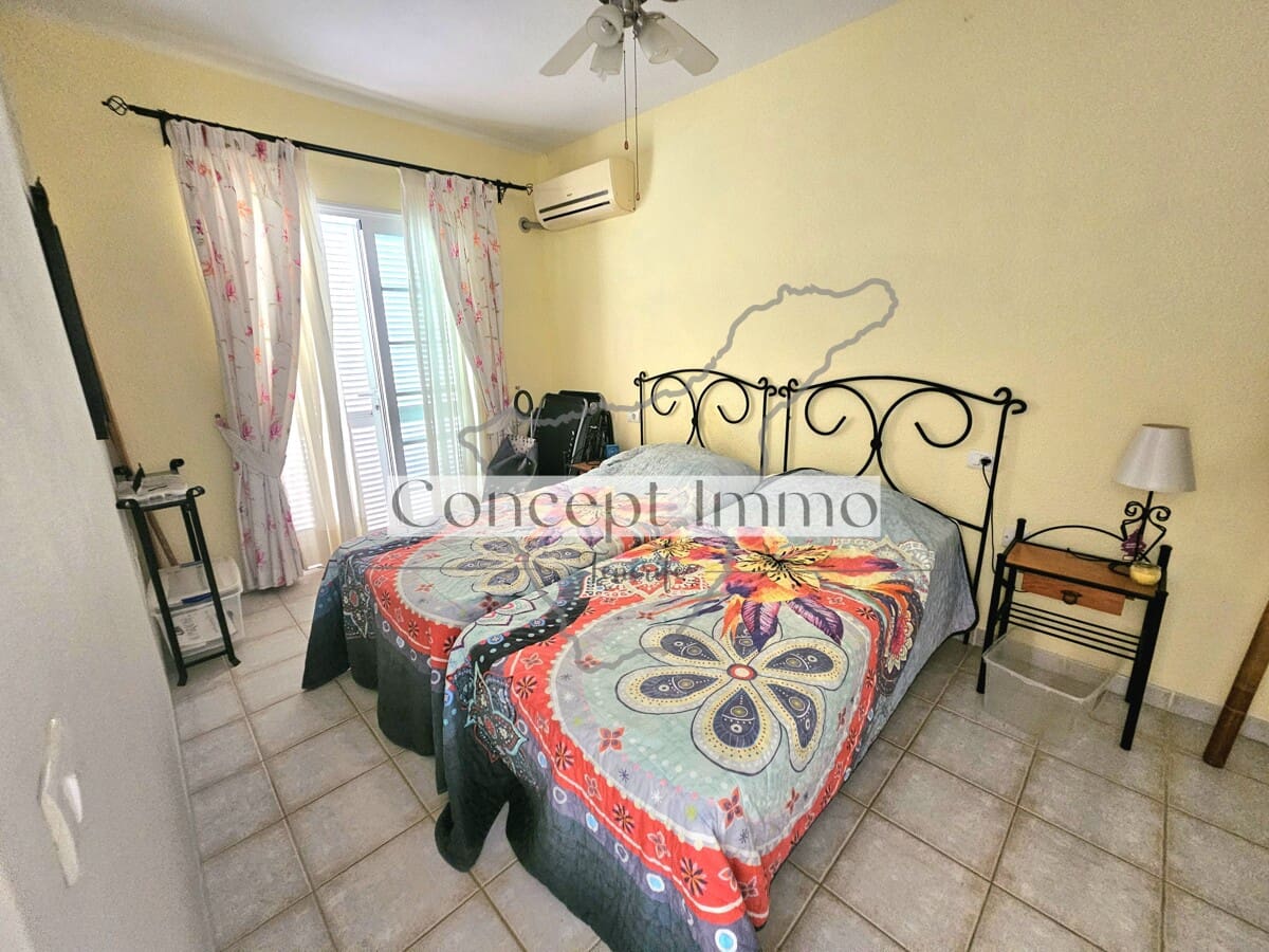1 bedroom Flat for sale in Los Cristianos with pool - € 268,000 (Ref: 9833052)