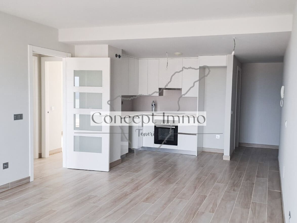 2 bedroom Flat for sale in Granadilla de Abona with pool garage - € 500,000 (Ref: 9834885)