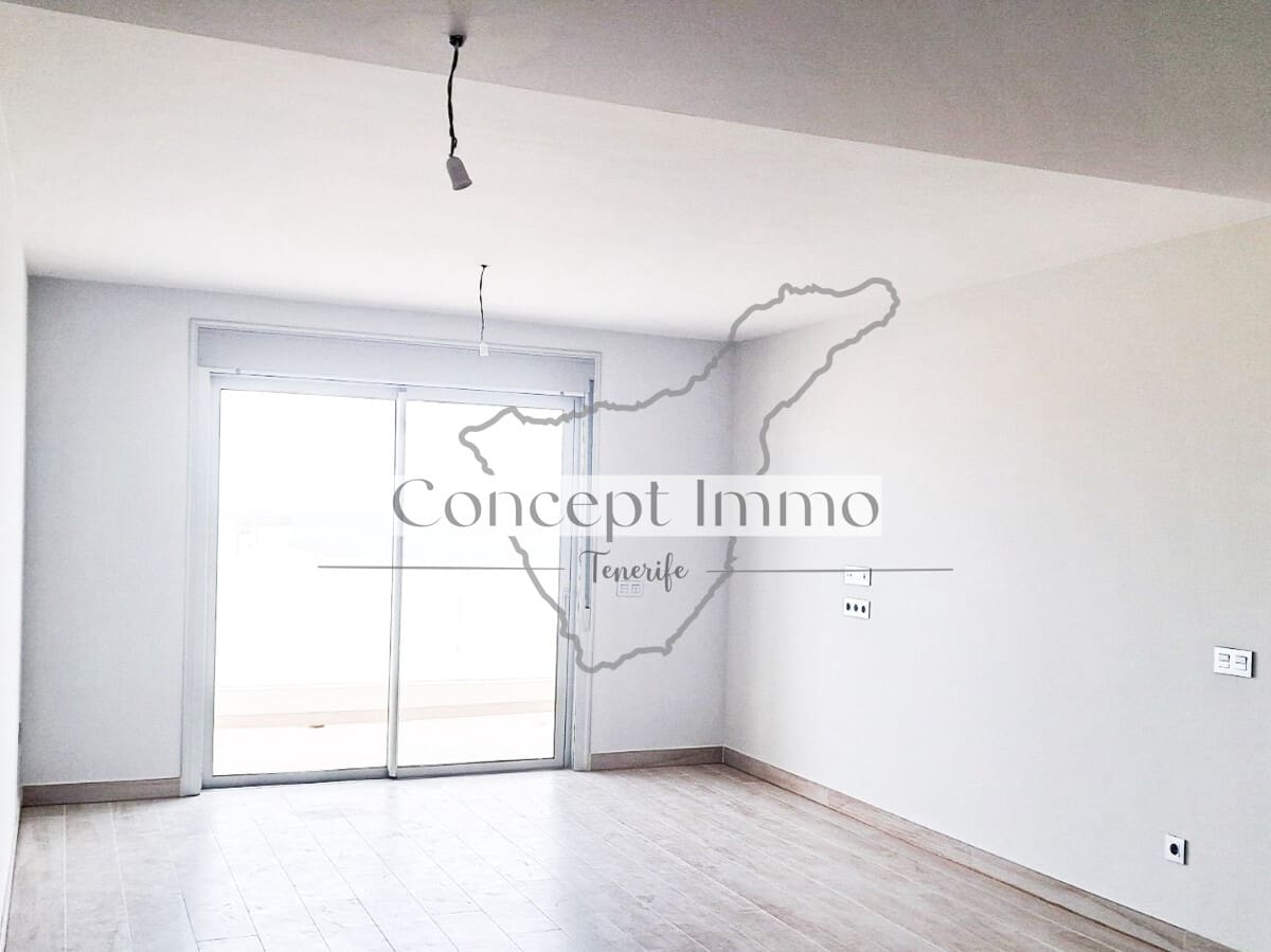 2 bedroom Flat for sale in Granadilla de Abona with pool garage - € 500,000 (Ref: 9834885)