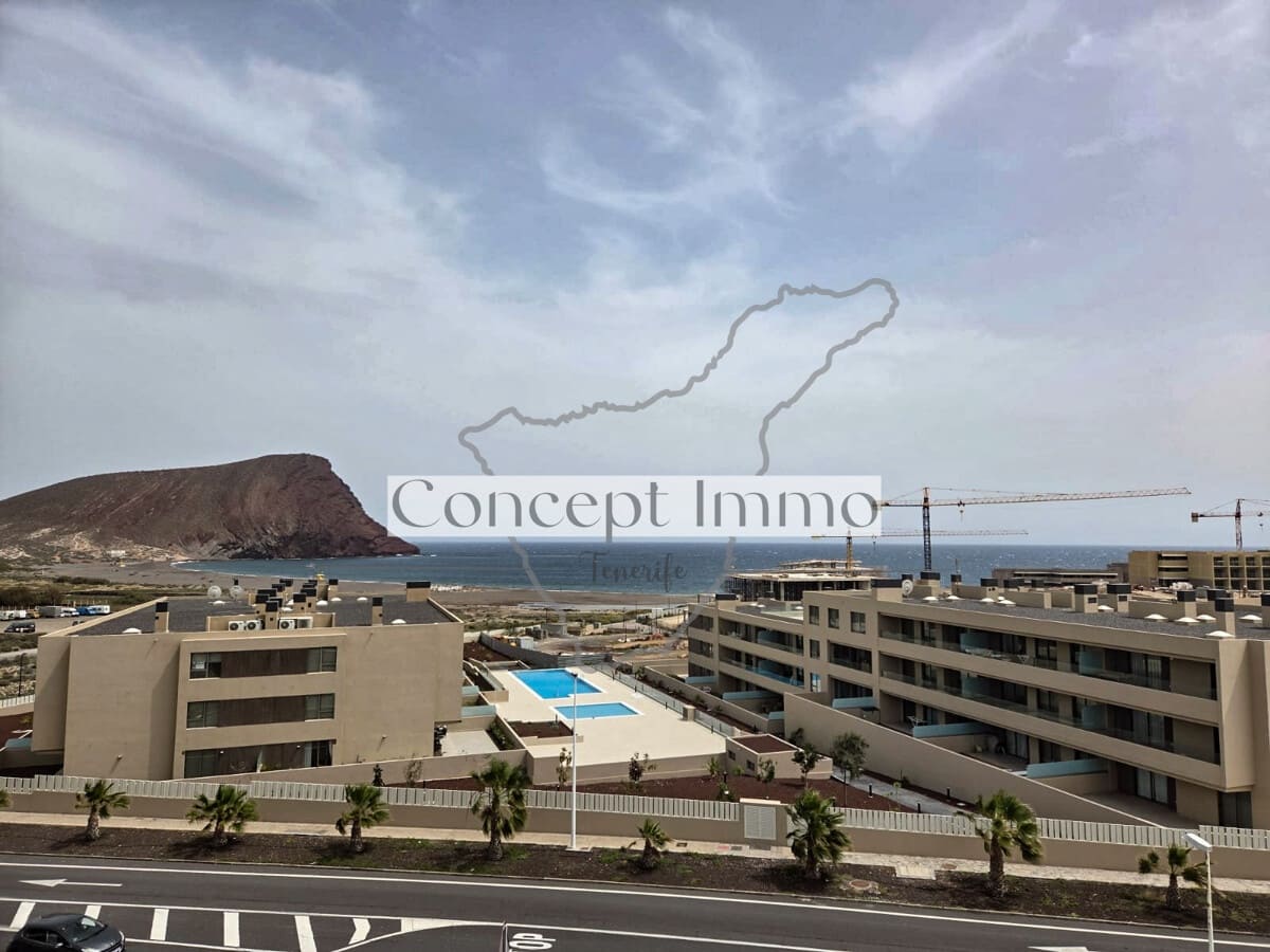 2 bedroom Flat for sale in Granadilla de Abona with pool garage - € 500,000 (Ref: 9834885)