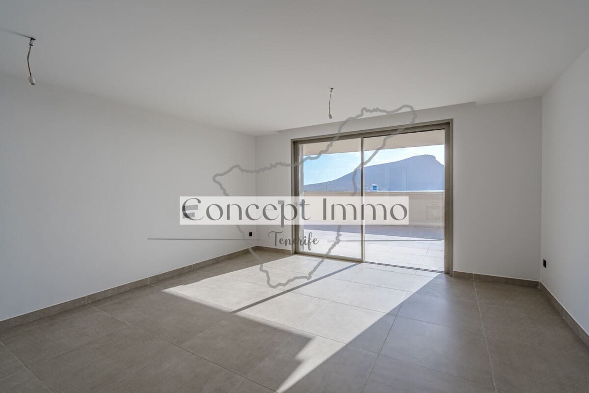 3 bedroom Flat for sale in Granadilla de Abona with pool garage - € 590,000 (Ref: 9838335)