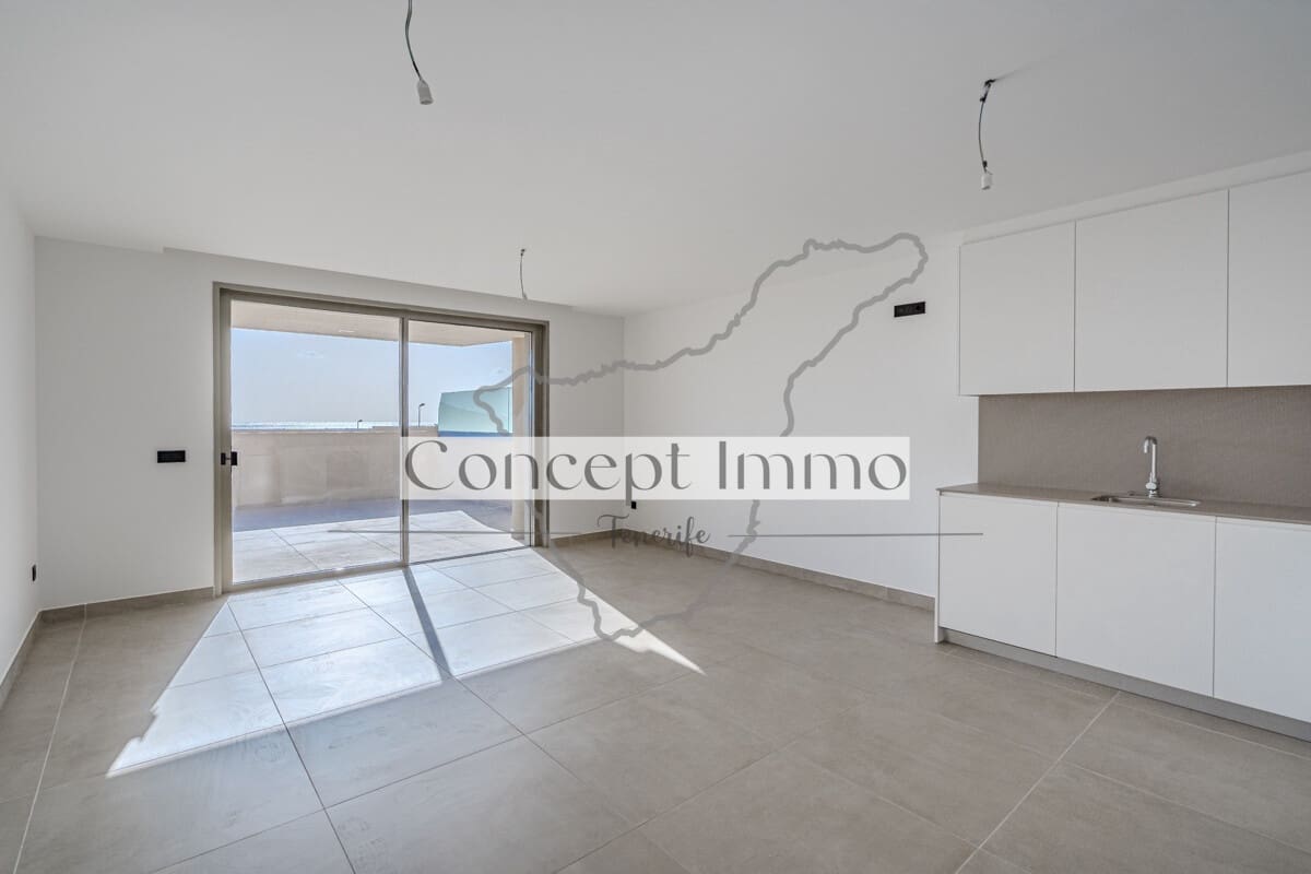 3 bedroom Flat for sale in Granadilla de Abona with pool garage - € 590,000 (Ref: 9838335)