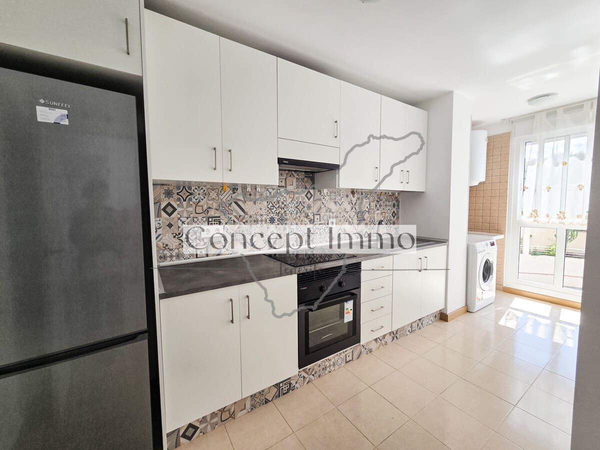 2 bedroom Flat for sale in Cabo Blanco with pool garage - € 262,500 (Ref: 9844324)
