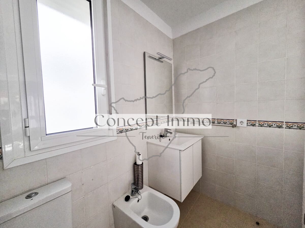 2 bedroom Flat for sale in Cabo Blanco with pool garage - € 262,500 (Ref: 9844324)