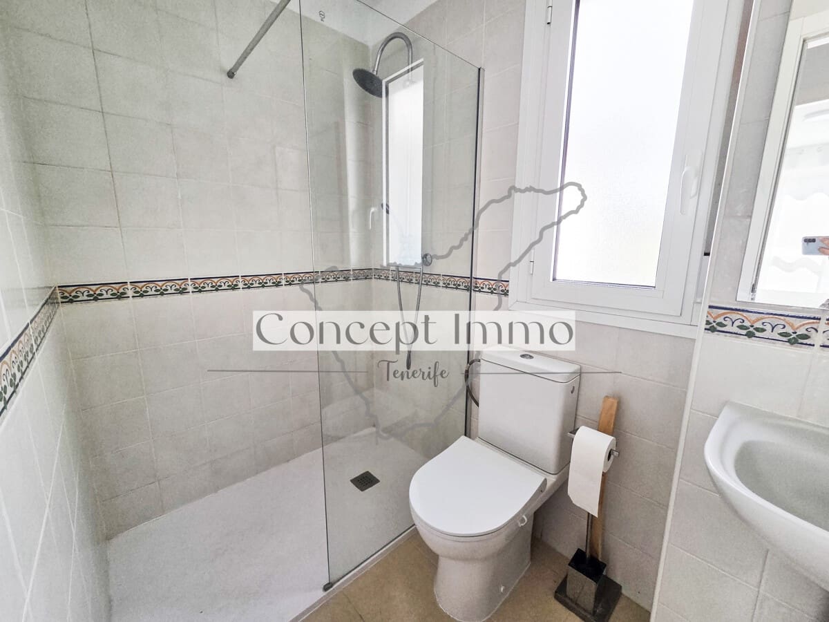 2 bedroom Flat for sale in Cabo Blanco with pool garage - € 262,500 (Ref: 9844324)